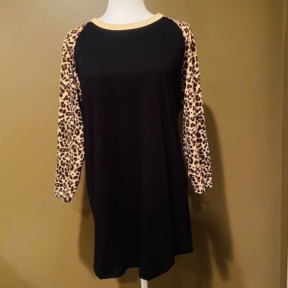 Iltex Leopard Print  Shirt Size XL - Picture 2 of 9